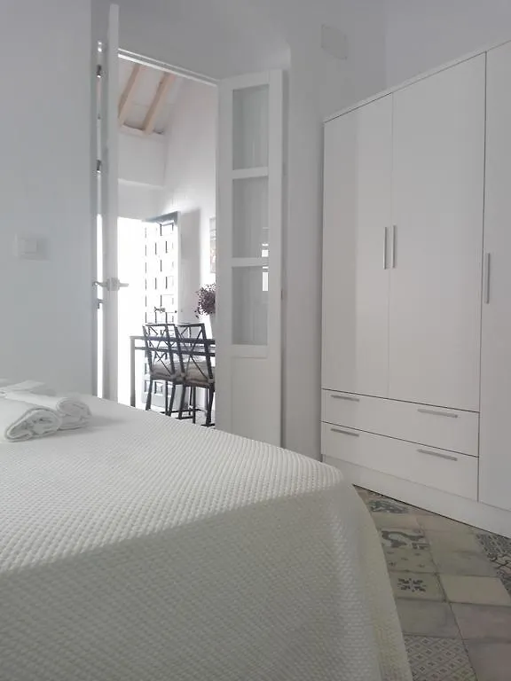 Ave Maria 10 Apartment Tarifa